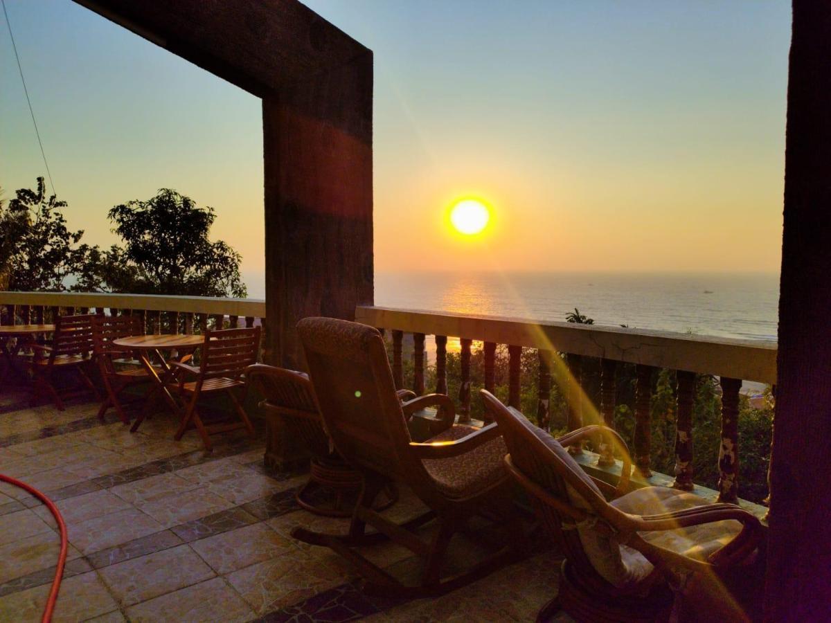 Villa Infinity By The Sea Murud  外观 照片