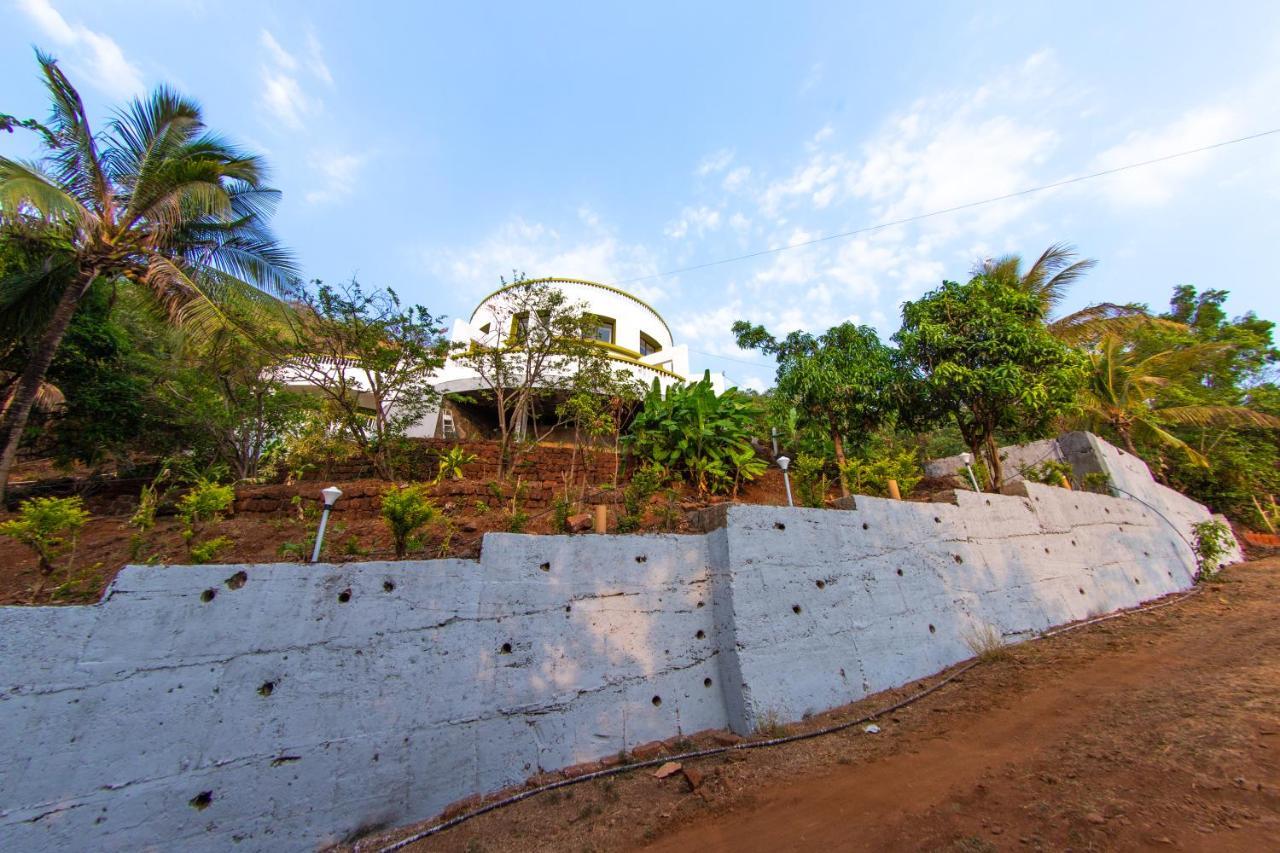 Villa Infinity By The Sea Murud  外观 照片