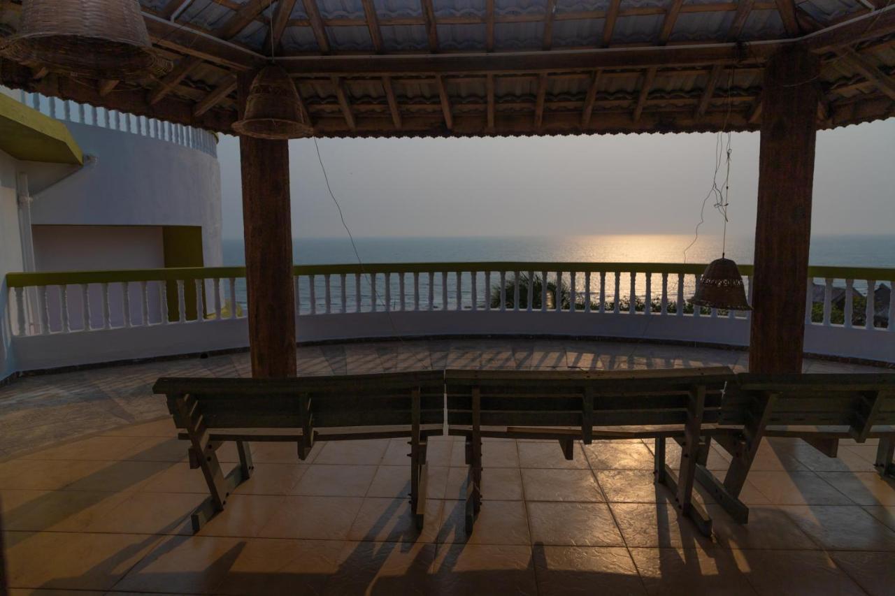 Villa Infinity By The Sea Murud  外观 照片