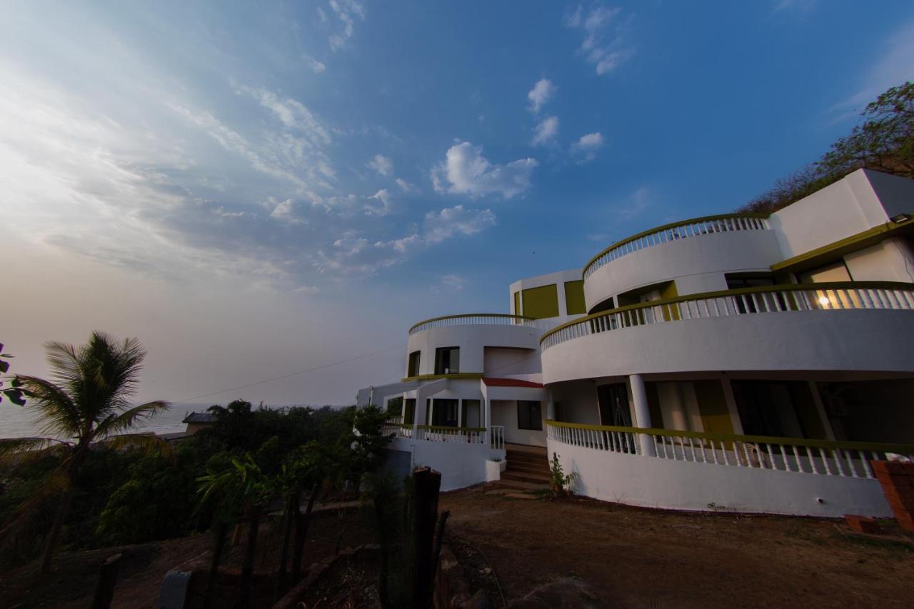 Villa Infinity By The Sea Murud  外观 照片