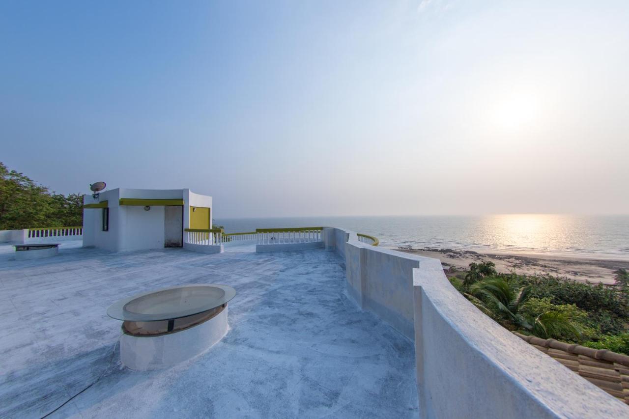 Villa Infinity By The Sea Murud  外观 照片