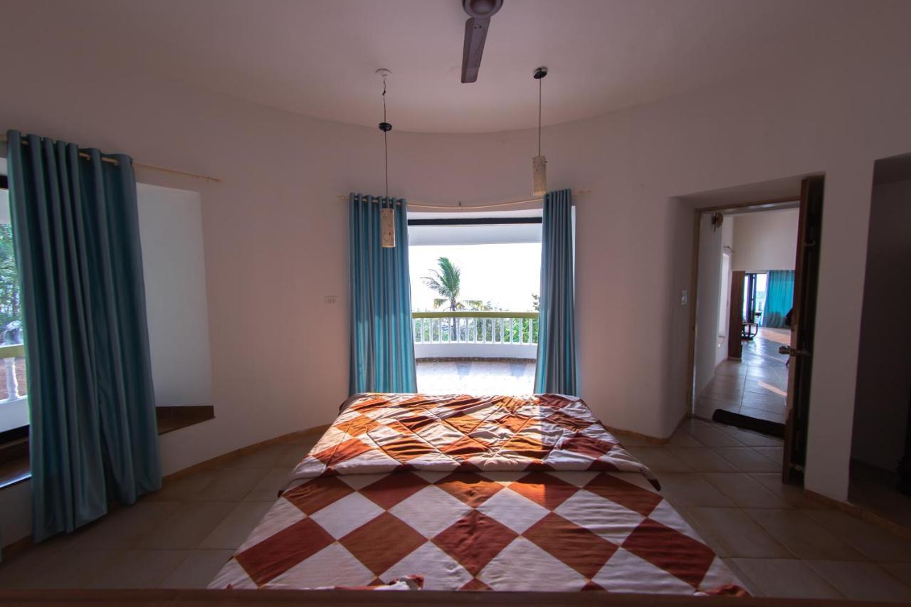 Villa Infinity By The Sea Murud  外观 照片