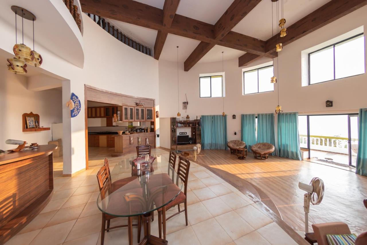 Villa Infinity By The Sea Murud  外观 照片