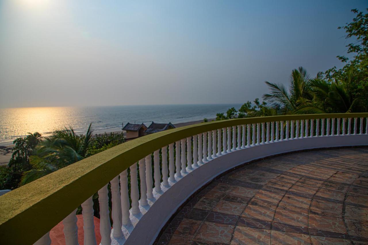 Villa Infinity By The Sea Murud  外观 照片