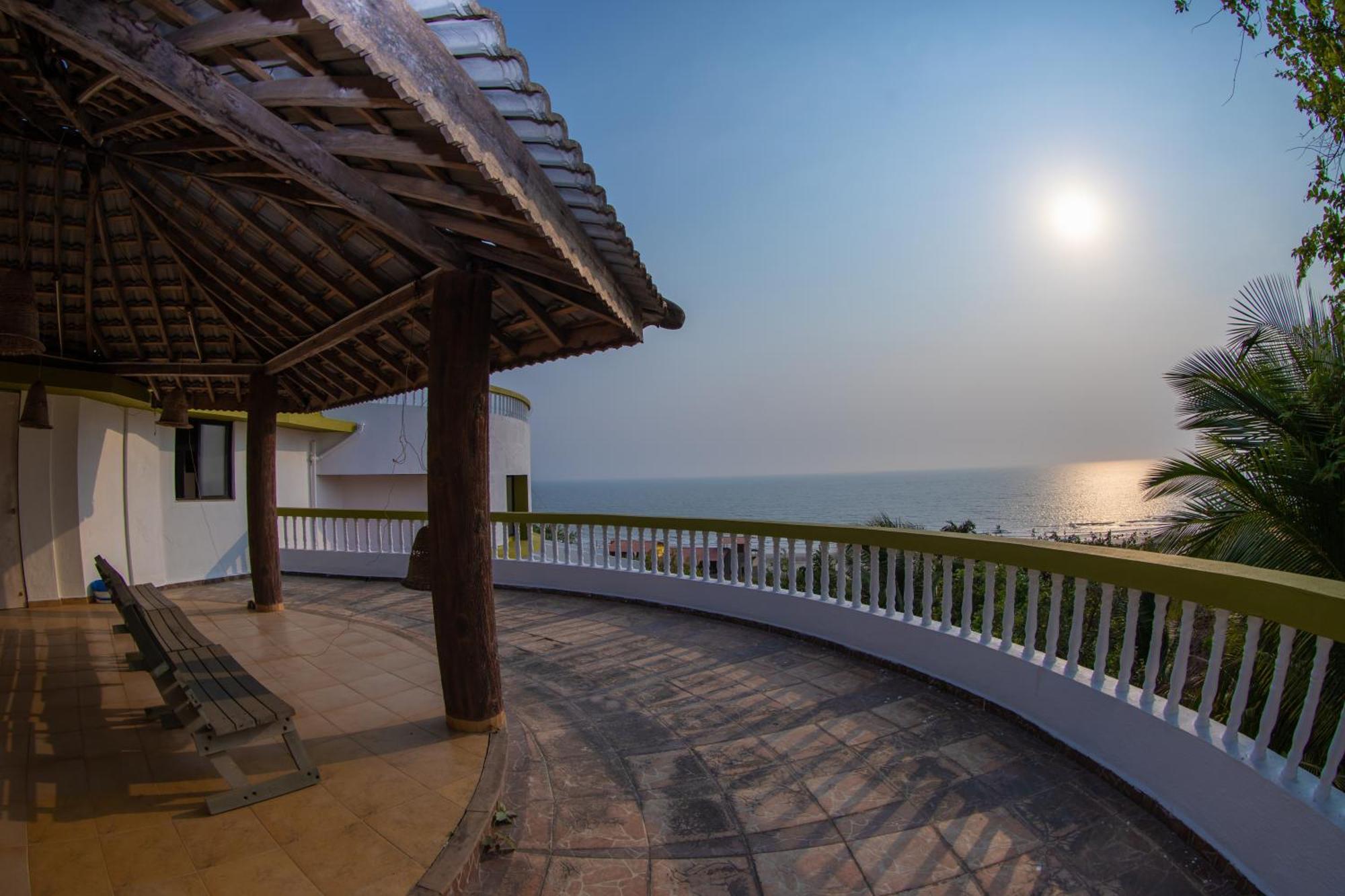 Villa Infinity By The Sea Murud  外观 照片
